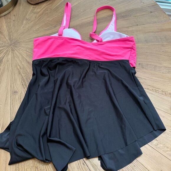 Tummy control black one piece swimsuit with shorts size XL - Picture 5 of 6